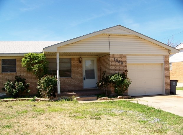 1608 NW 50th St, Lawton, OK 73505