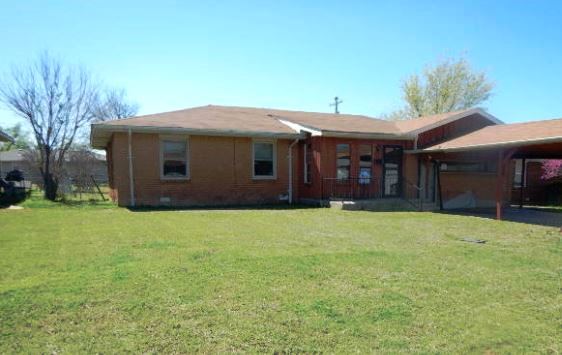 3814 NW Columbia Ave, Lawton, OK 73505