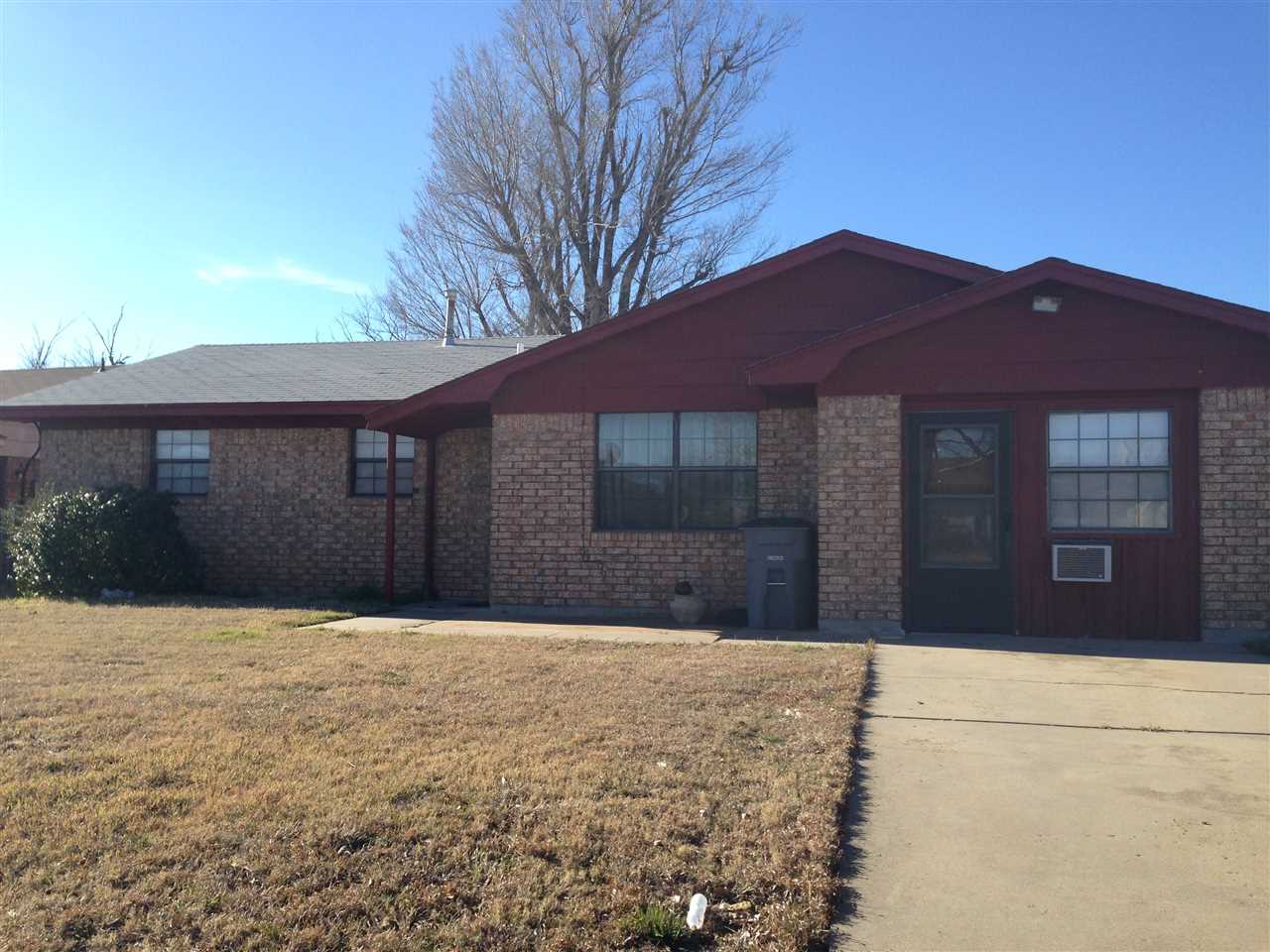 119 SW 68th St, Lawton, OK 73505