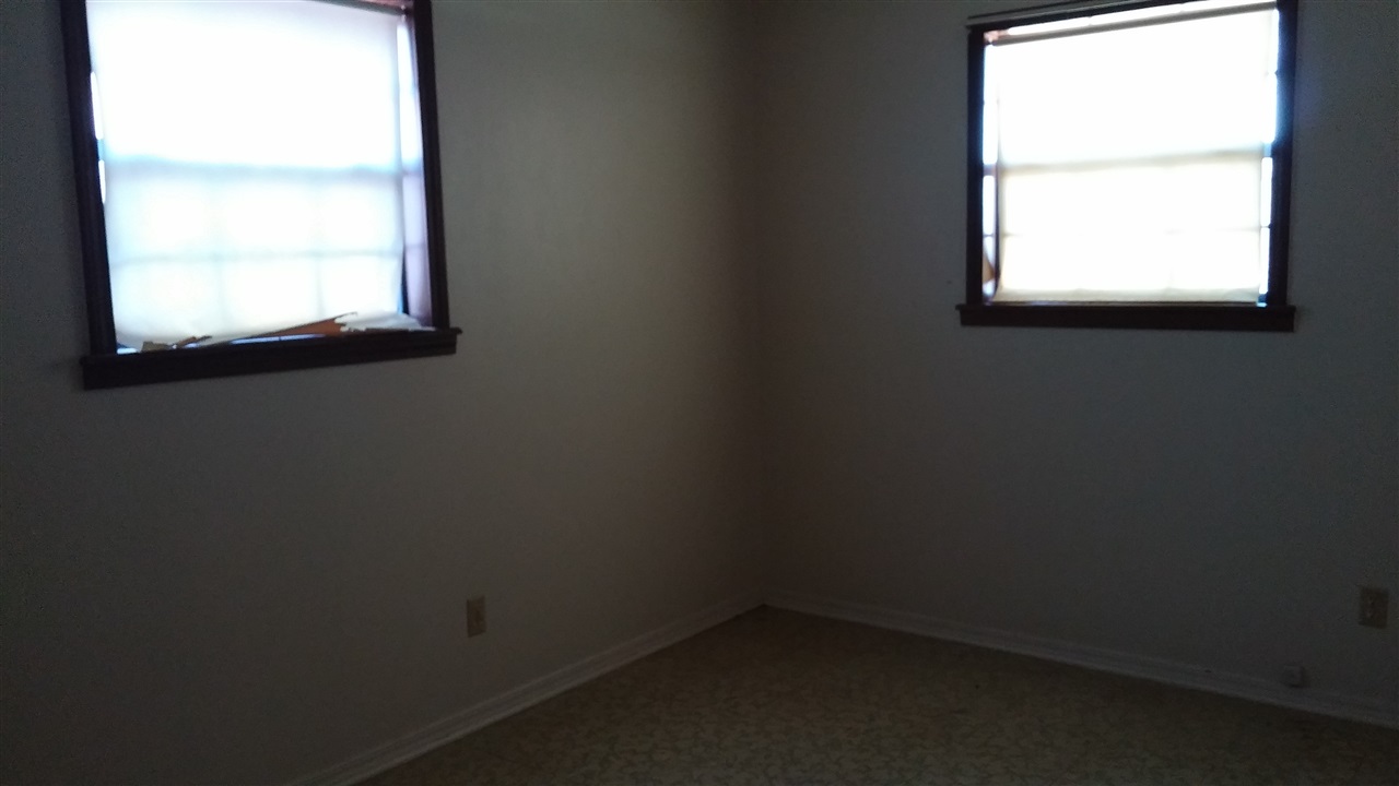 119 SW 68th St, Lawton, OK 73505