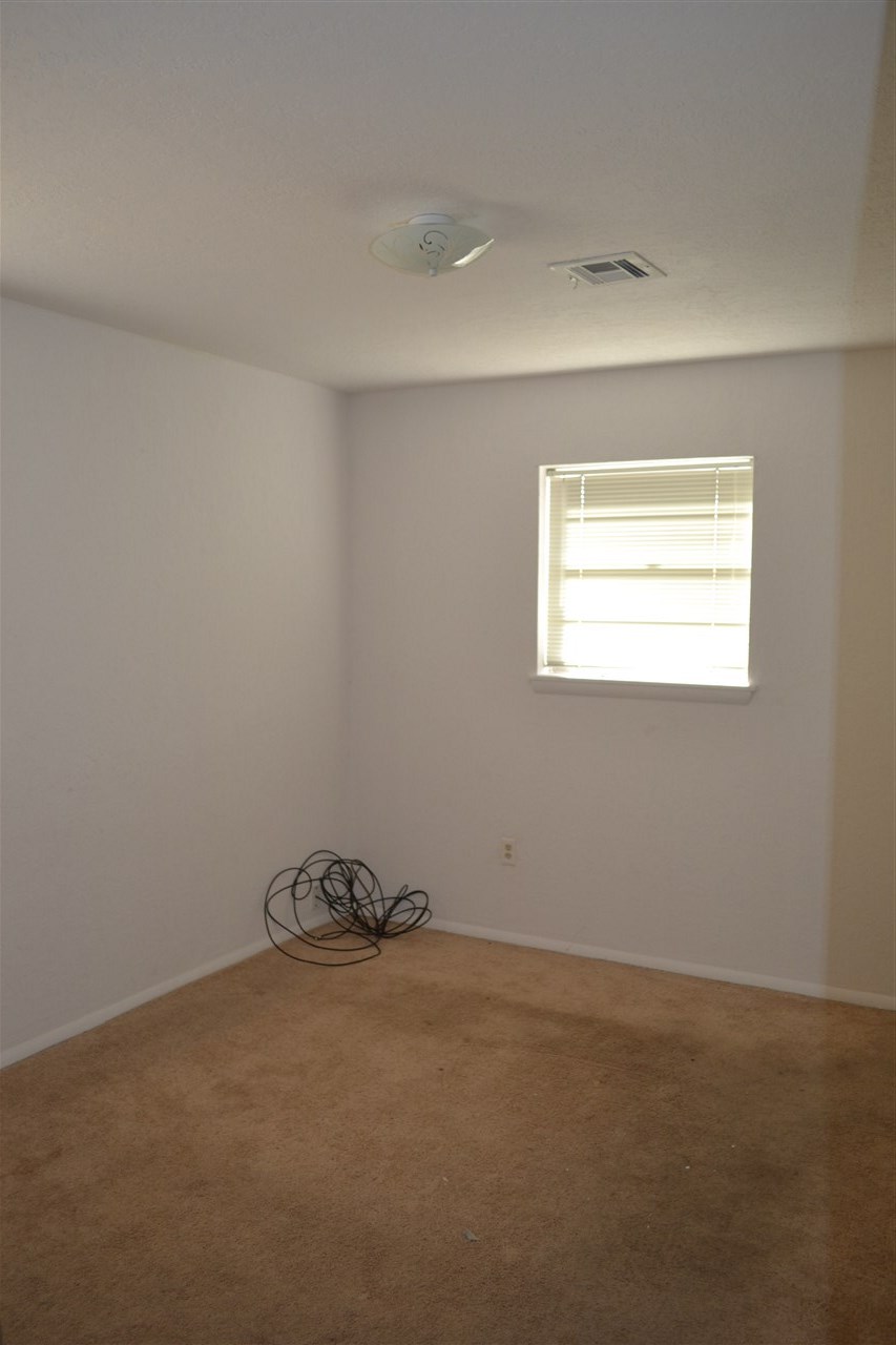 605 NW 61st St, Lawton, OK 73505