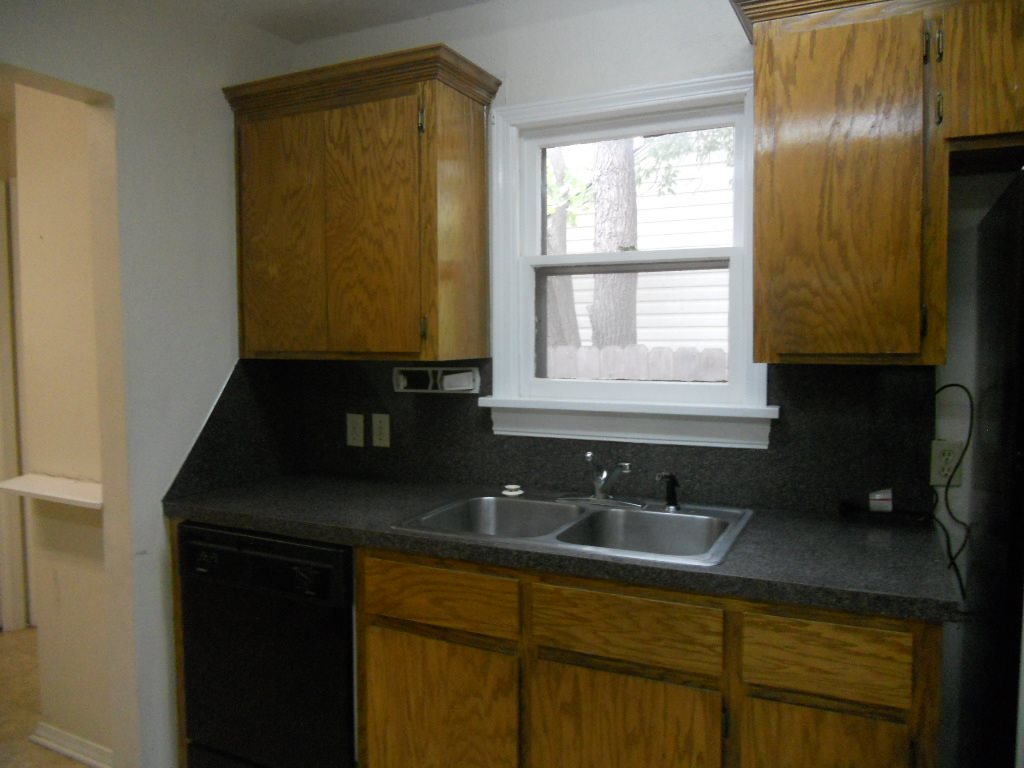 1705 NW Maple Ave, Lawton, OK 73505