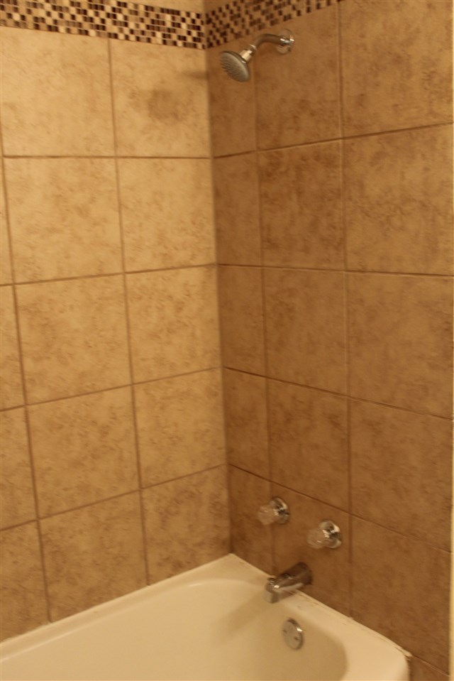 2213 NW Lincoln Ave, Lawton, OK 73505