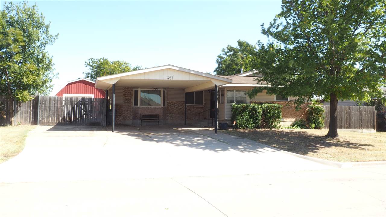 427 NW 57th St, Lawton, OK 73505