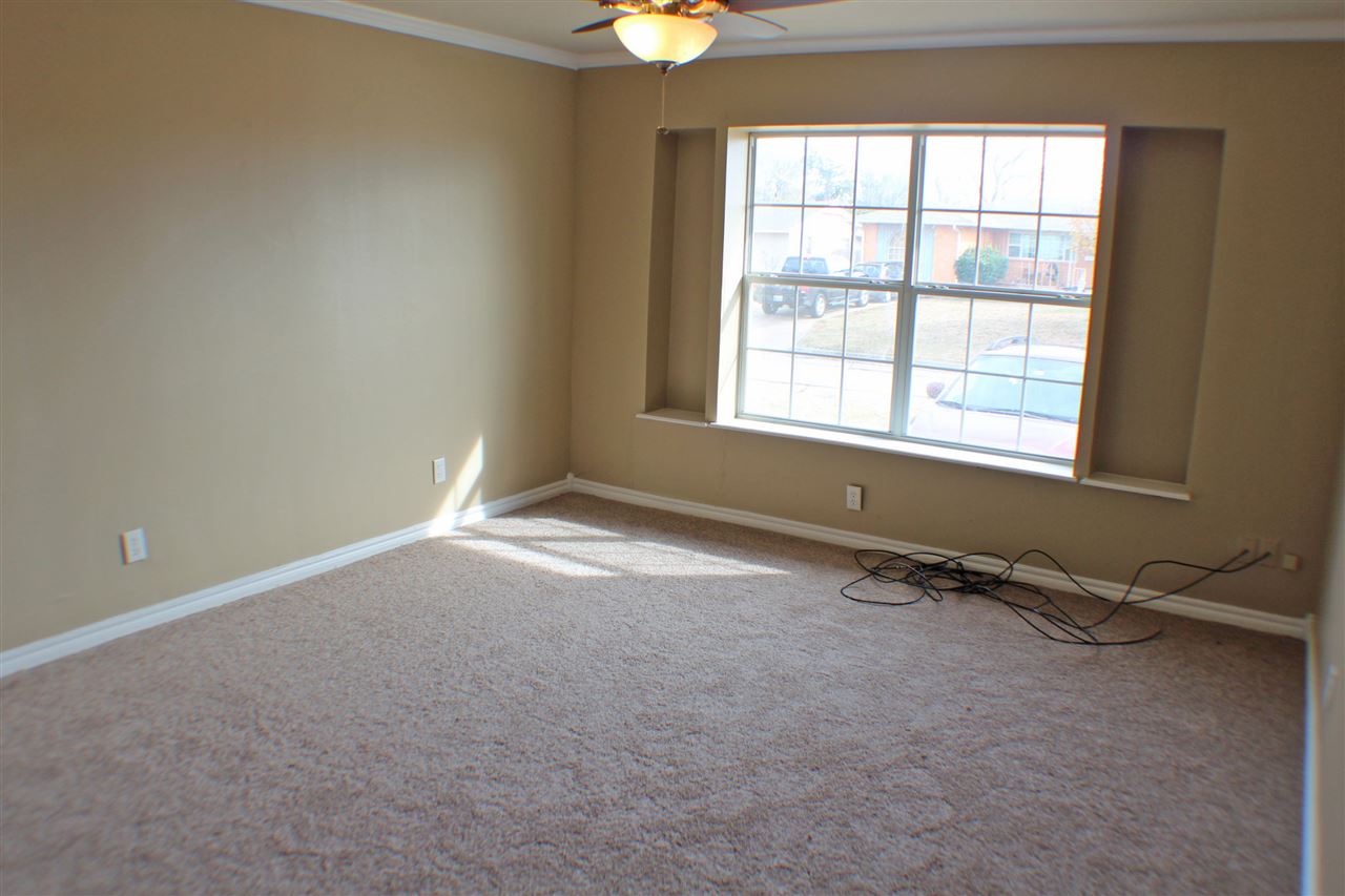 4611 SW Cherokee Ave, Lawton, OK 73505