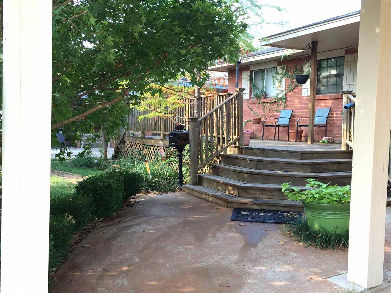 420 NW 56th St, Lawton, OK 73505