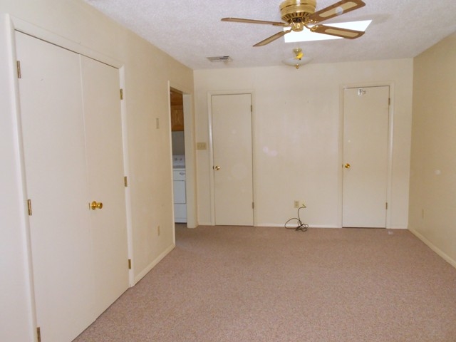 2220 NW 40th St, Lawton, OK 73505