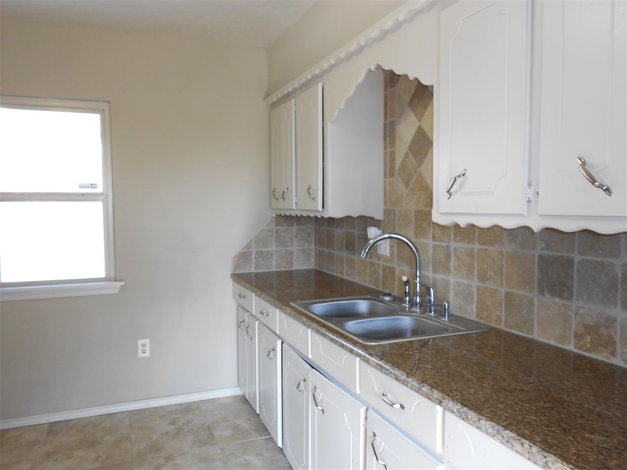 2317 NW 35th St, Lawton, OK 73505