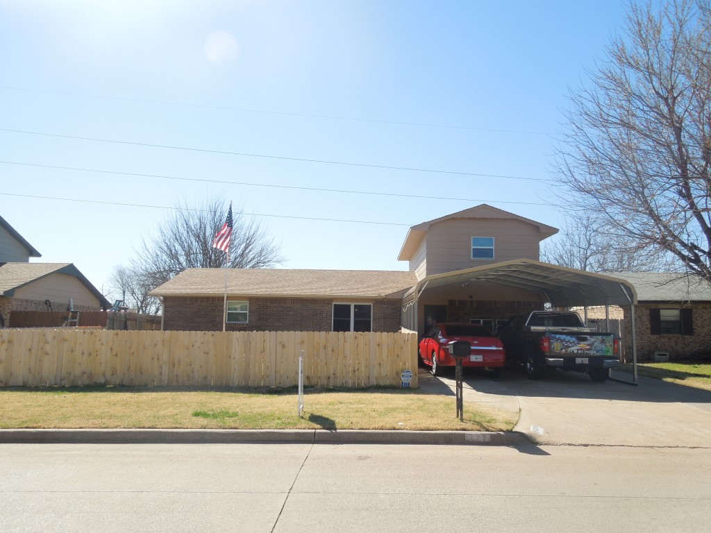 613 SW 69th St, Lawton, OK 73505