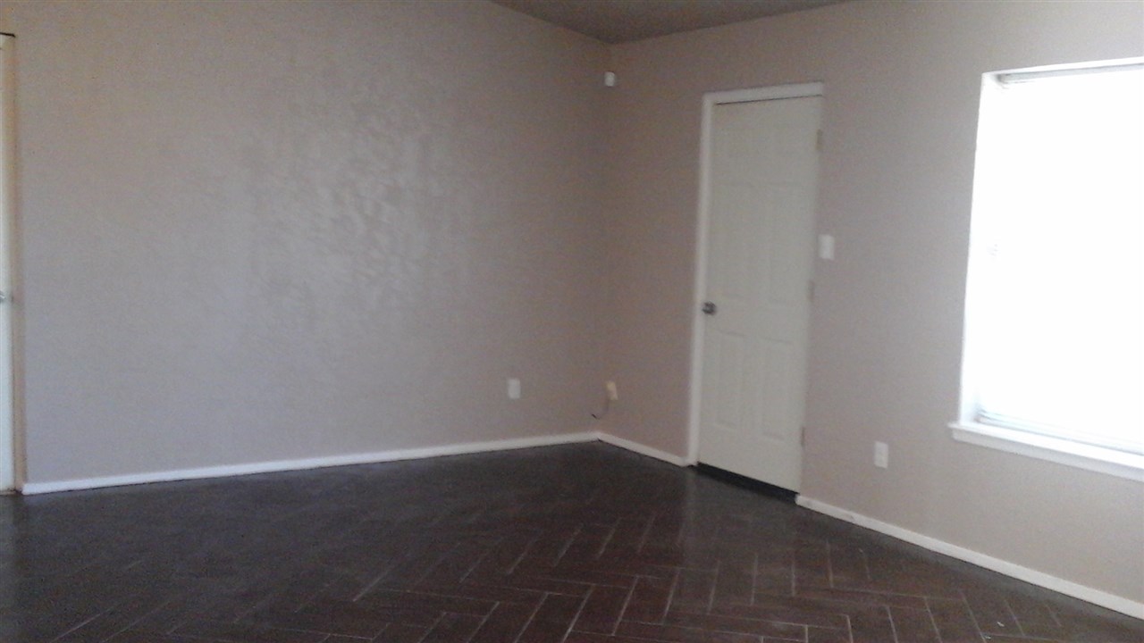 6407 NW Cherry Ave, Lawton, OK 73505