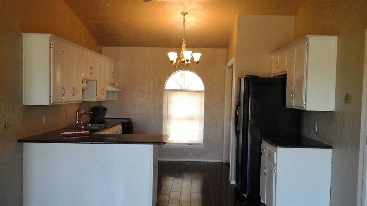 6407 NW Cherry Ave, Lawton, OK 73505