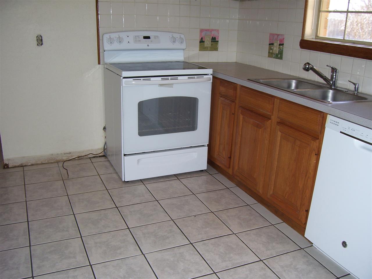 422 NW 68th St, Lawton, OK 73505