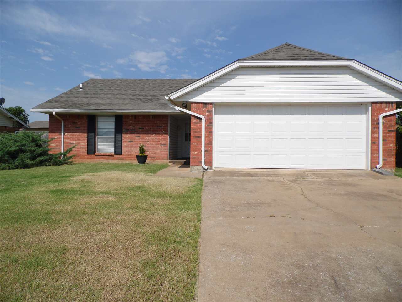 1005 SW 61st St, Lawton, OK 73505