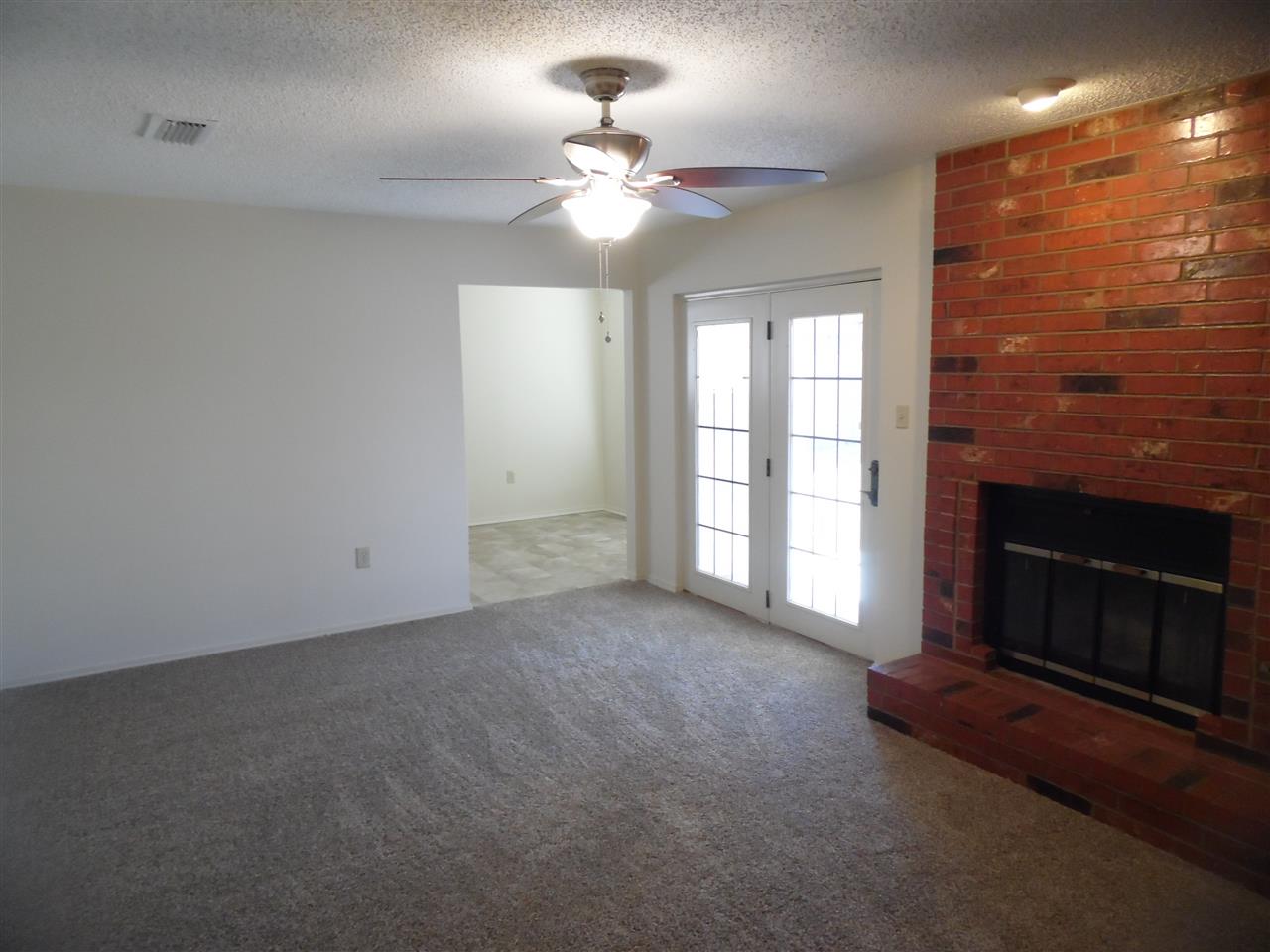 1005 SW 61st St, Lawton, OK 73505