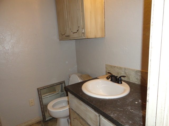 618 SW 64th St, Lawton, OK 73505