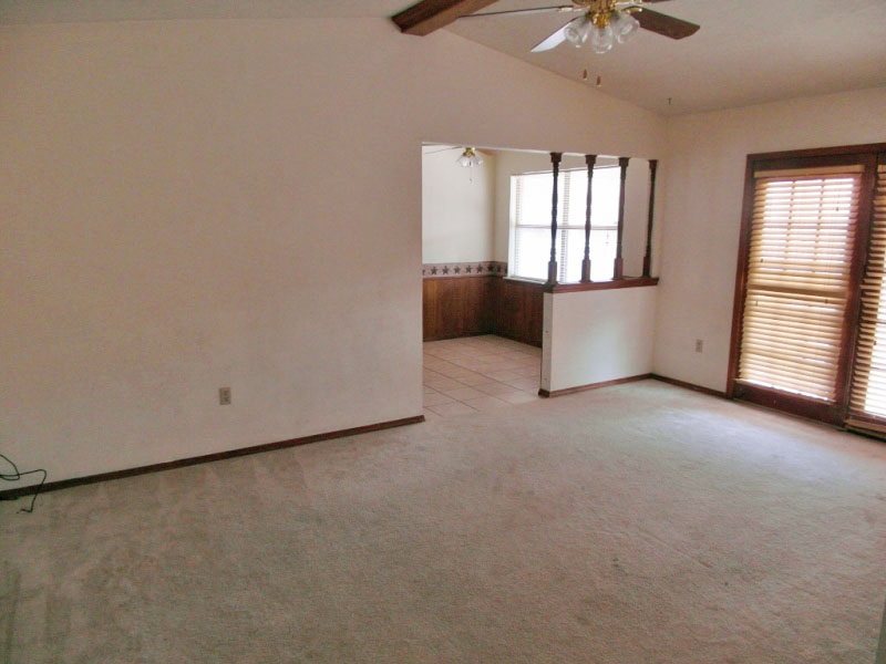 104 SE Trenton Rd, Lawton, OK 73505