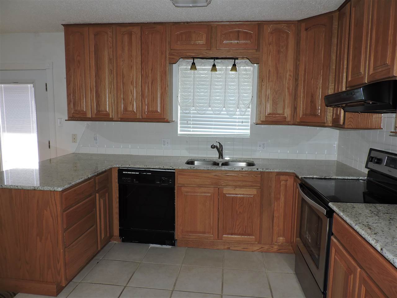 7022 NW Baldwin Ave, Lawton, OK 73505
