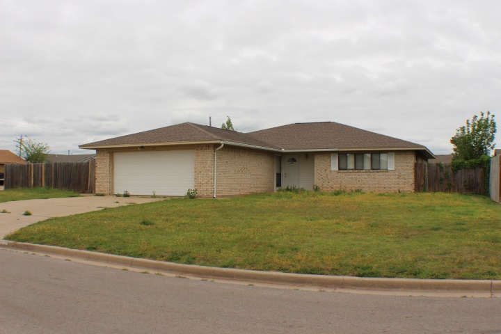 602 SW 63rd St, Lawton, OK 73505