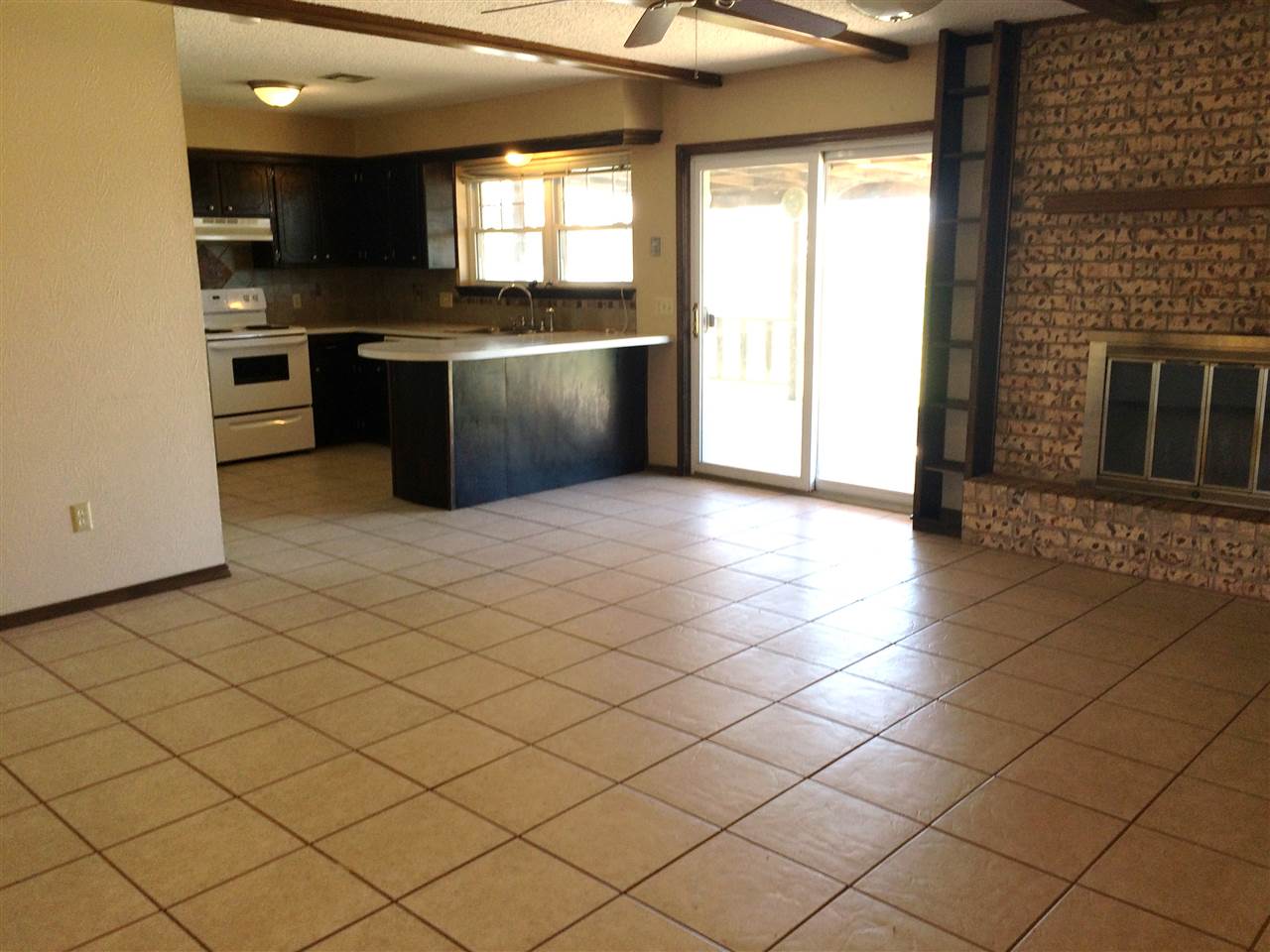 5402 NW Cottonwood Dr, Lawton, OK 73505