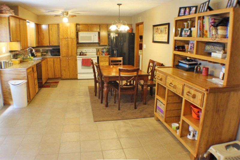 312 NW Parkwood Cir, Lawton, OK 73505