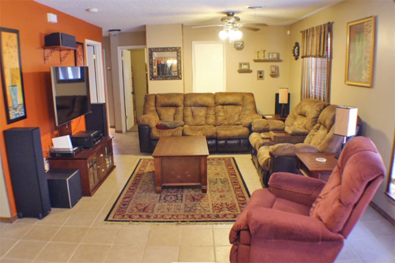 312 NW Parkwood Cir, Lawton, OK 73505