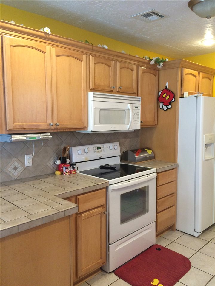 5515 NW Allan-a-Dale Ln, Lawton, OK 73505