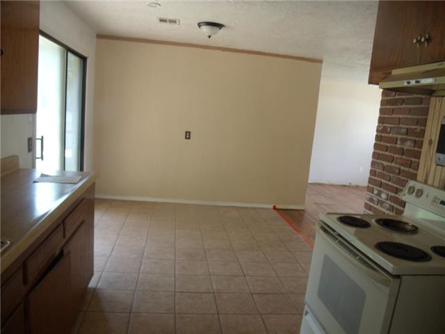 1911 NW Williams AveLawton, OK, 73507Comanche County