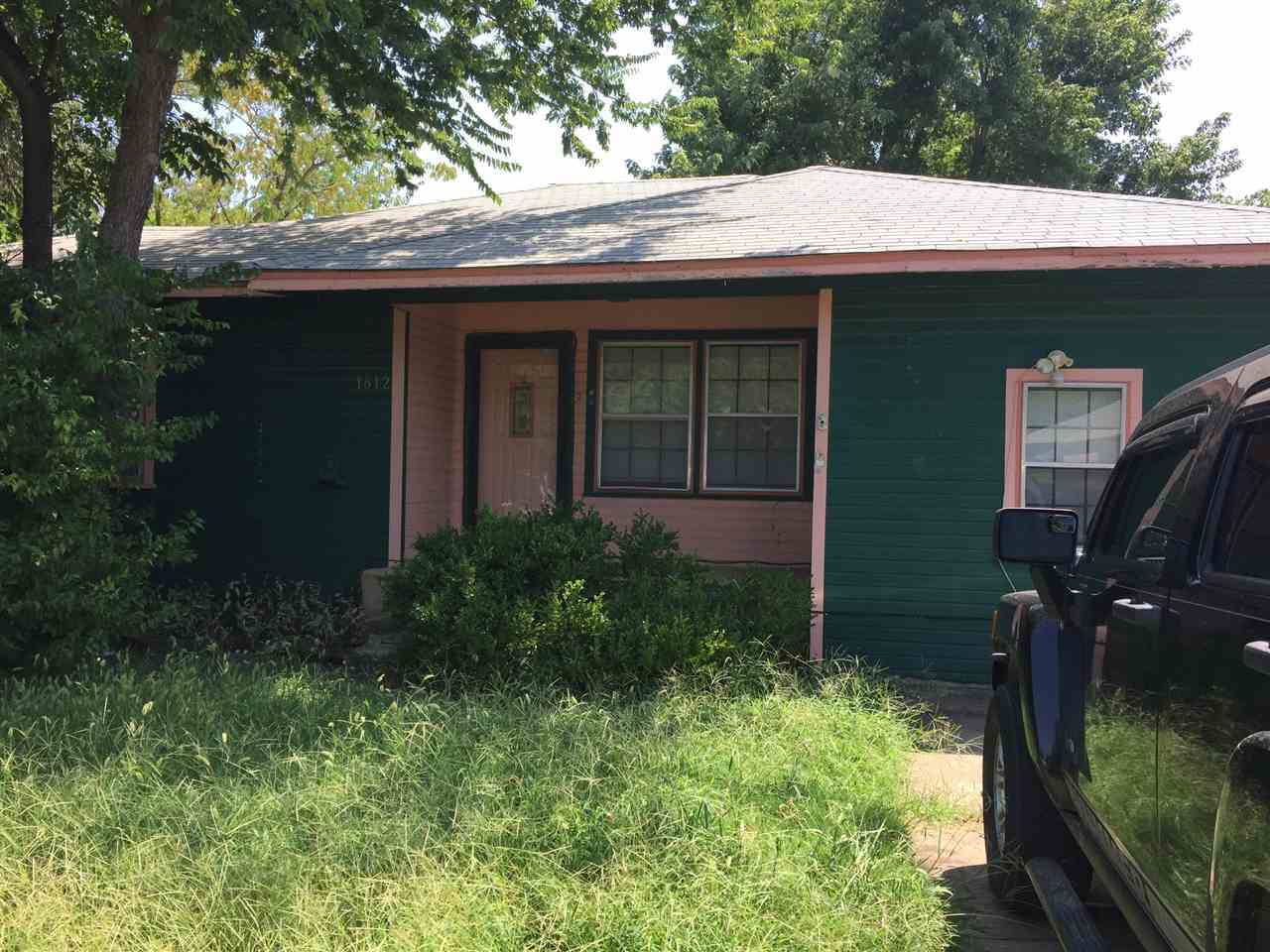 1812 NW Taft, Lawton, OK 73507