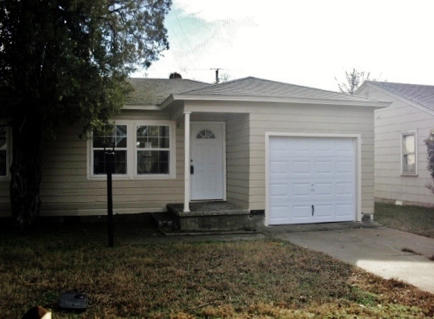 1810 NW Williams Ave, Lawton, OK 73507