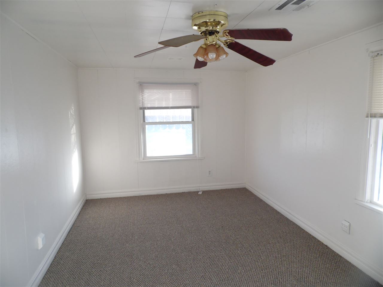 1721 NW Ash Ave, Lawton, OK 73507