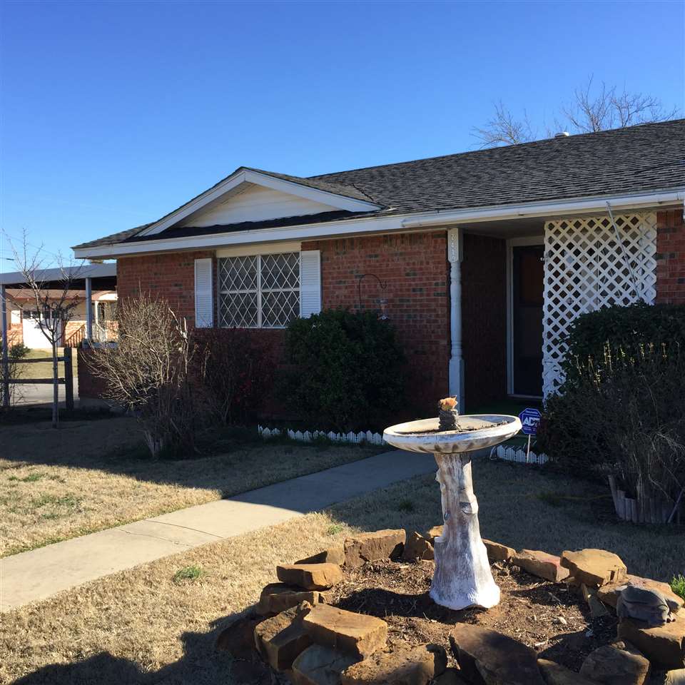 2419 NW 7th St, Lawton, OK 73507