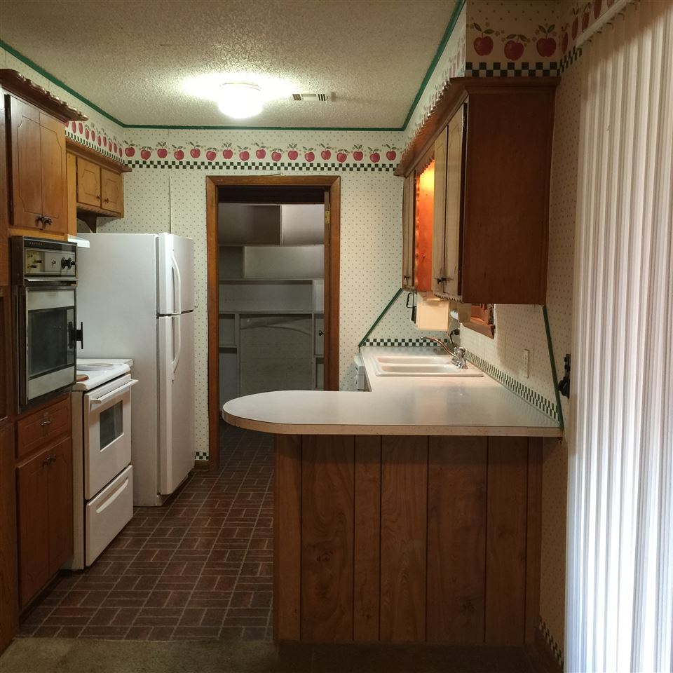 2419 NW 7th St, Lawton, OK 73507