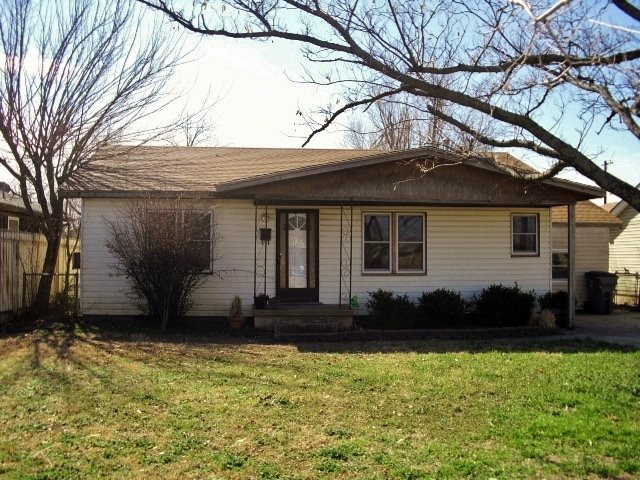 1926 NW Lake Ave, Lawton, OK 73507