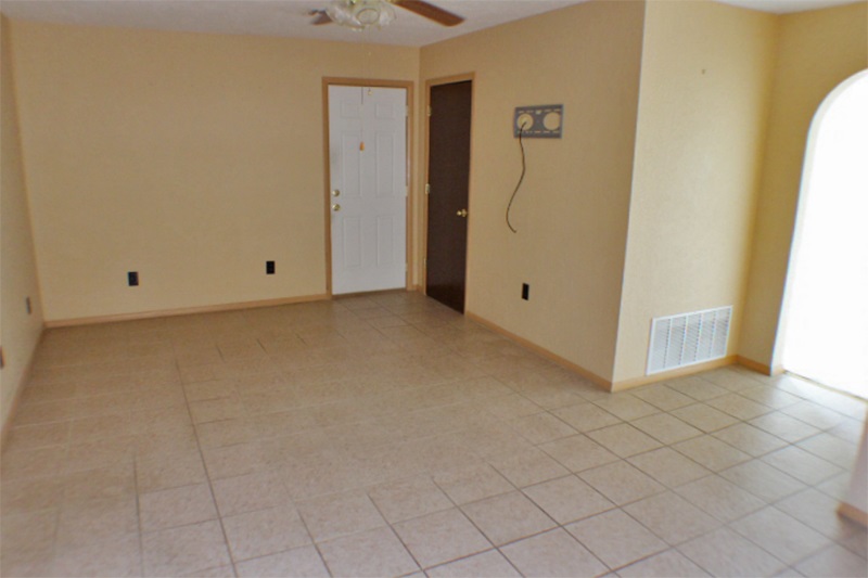 417 NW Greenmeadow Dr, Lawton, OK 73507