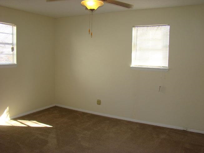 1112 NW Bell Ave, Lawton, OK 73507