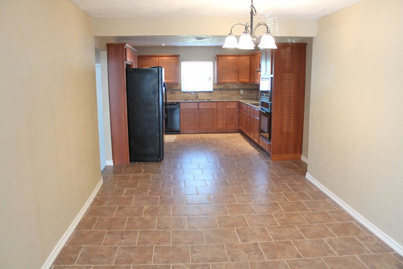 1113 NW Maple, Lawton, OK 73507