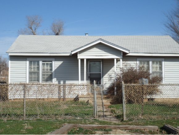 1001 E Liveoak, Altus, OK 73521