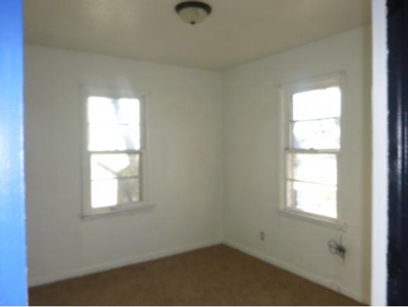 1320 E Oakhurst, Altus, OK 73521