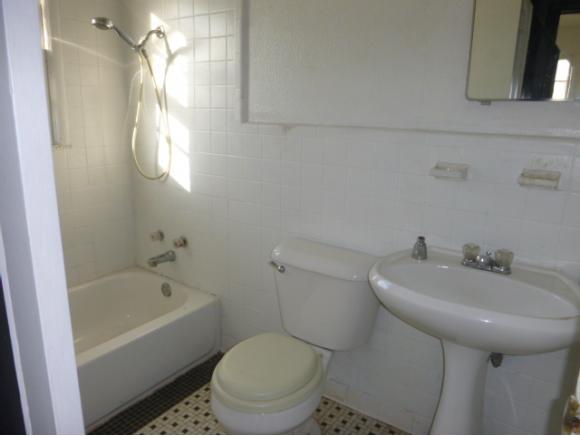 1320 E Oakhurst, Altus, OK 73521