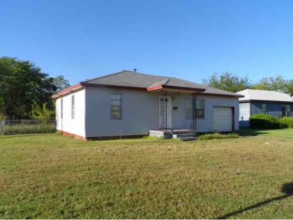 1010 E Fitter, Altus, OK 73521