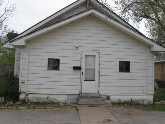514-16 W Broadway, Altus, OK 73521