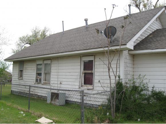514-16 W Broadway, Altus, OK 73521
