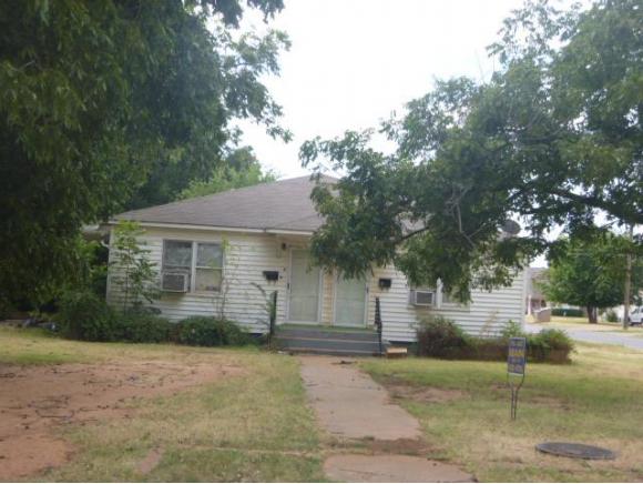 700 E Cypress, Altus, OK 73521
