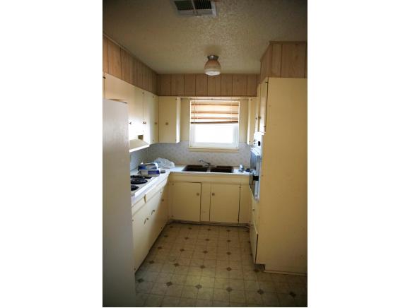 1608Wilson, Altus, OK 73521