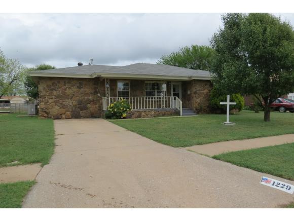 1229Karen, Altus, OK 73521