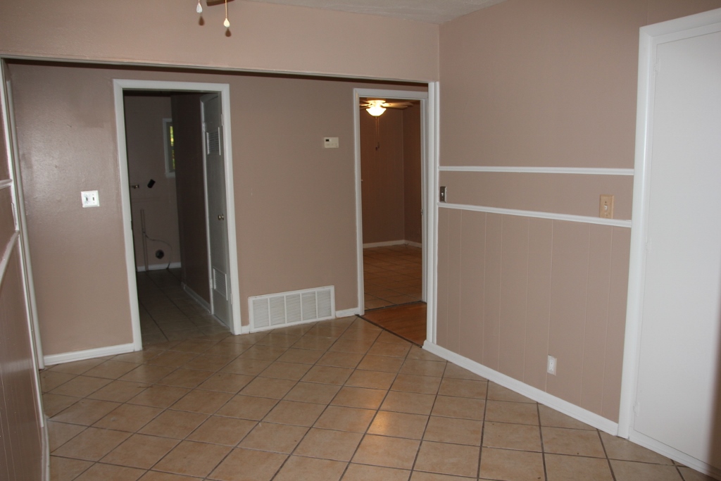 1716 N Willard, Altus, OK 73521