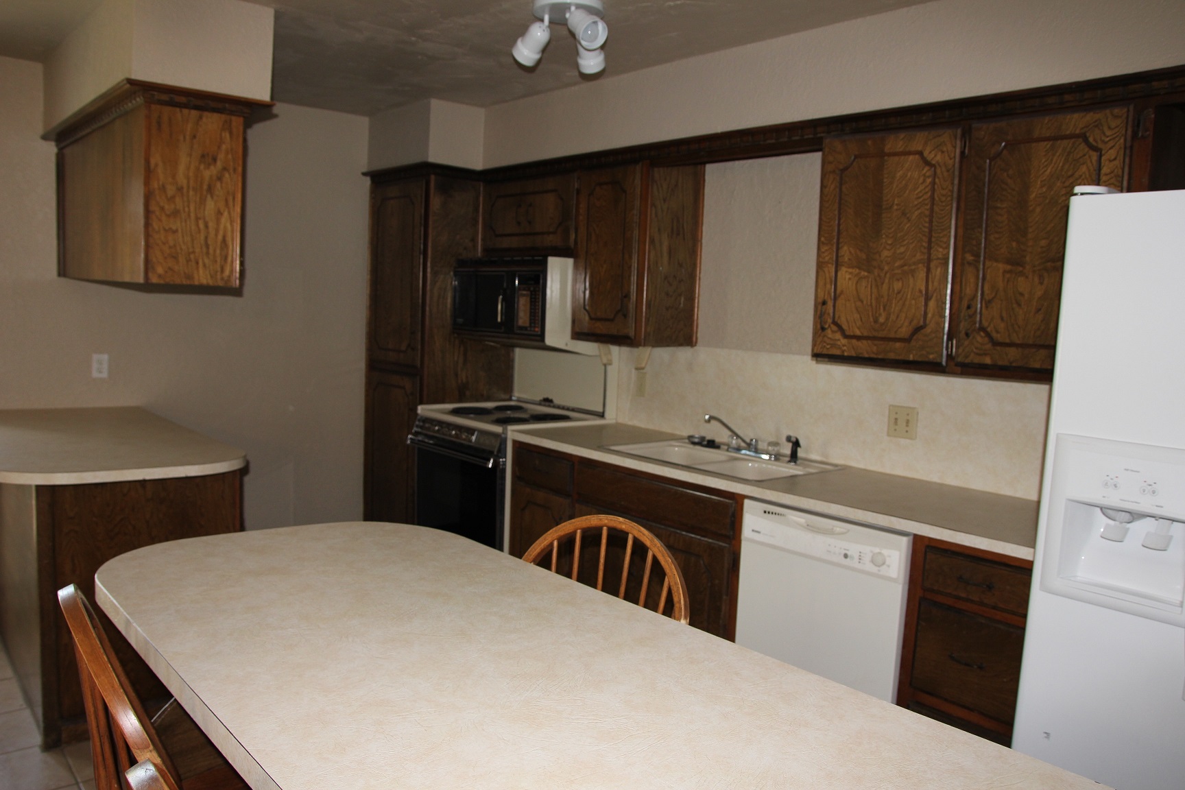 2305 Cherokee Strip, Altus, OK 73521