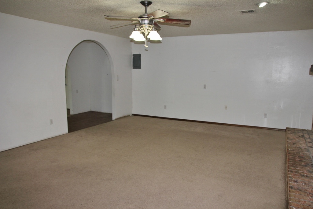 1005 Zinn, Blair, OK 73526