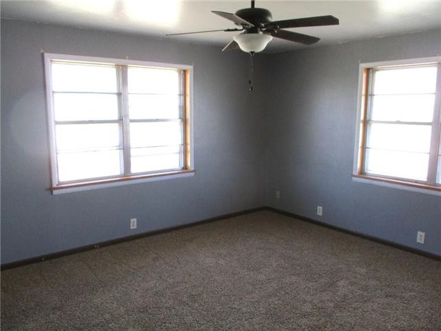 1102 2nd StChattanooga, OK, 73528Comanche County