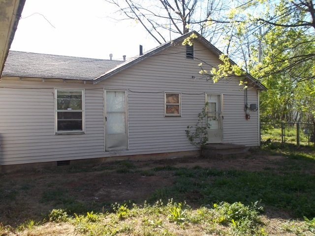 609 N 7th St, Duncan, OK 73533